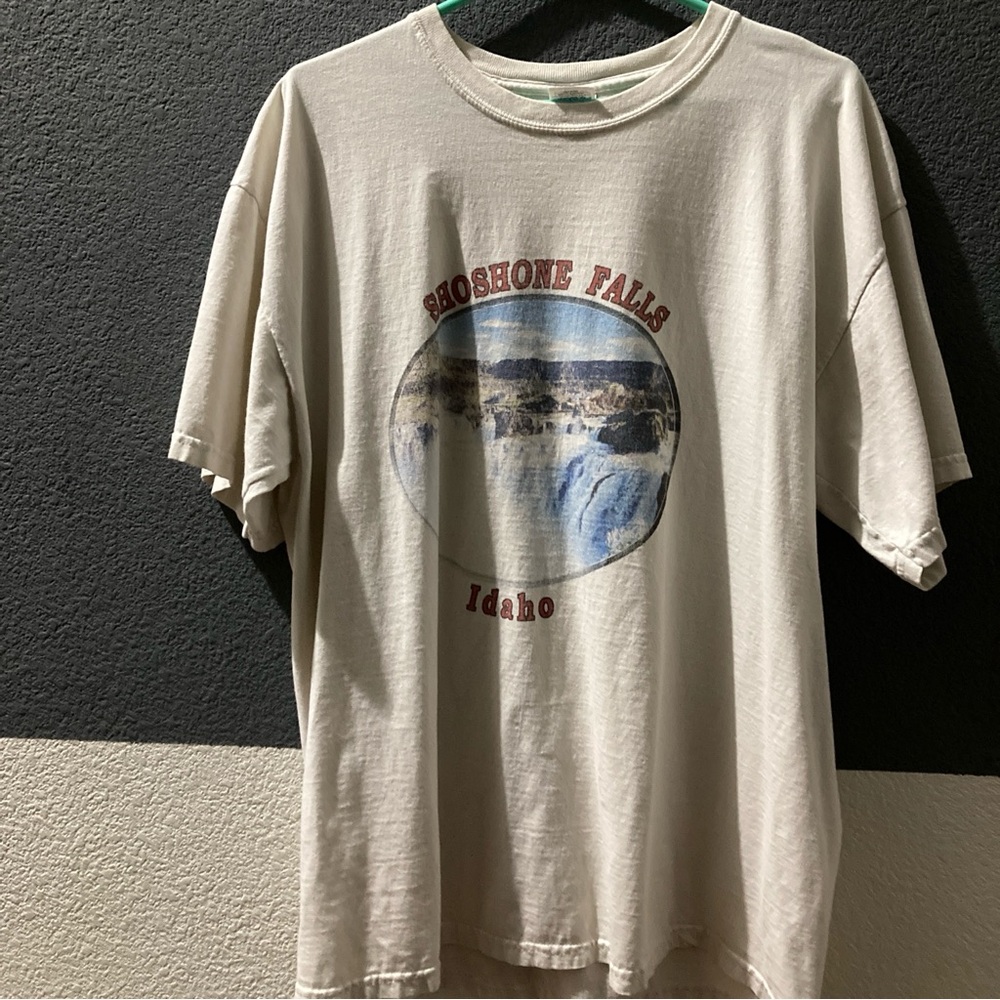 Gildan Cream Shoshone Falls Idaho Tee
